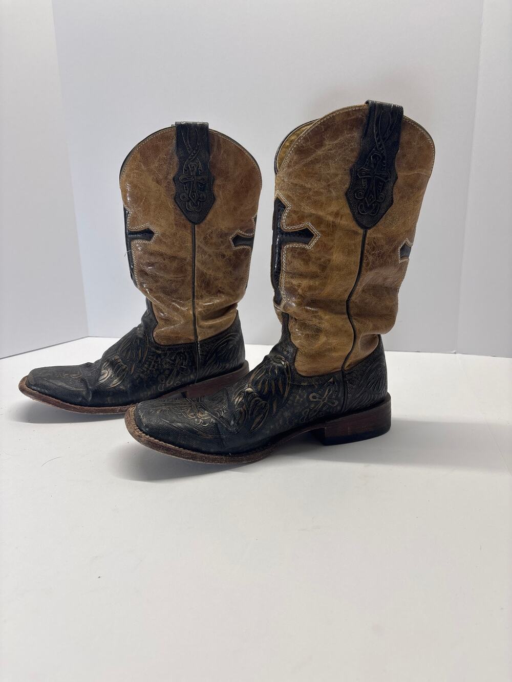 Ferrini Women’s Cowboy Boots 8.5 B Black Tan Leather Western Snip Toe